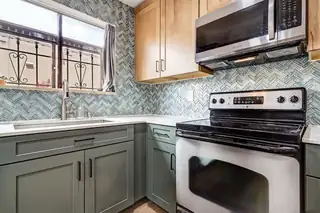 6221 TRUCHAS Drive NE 