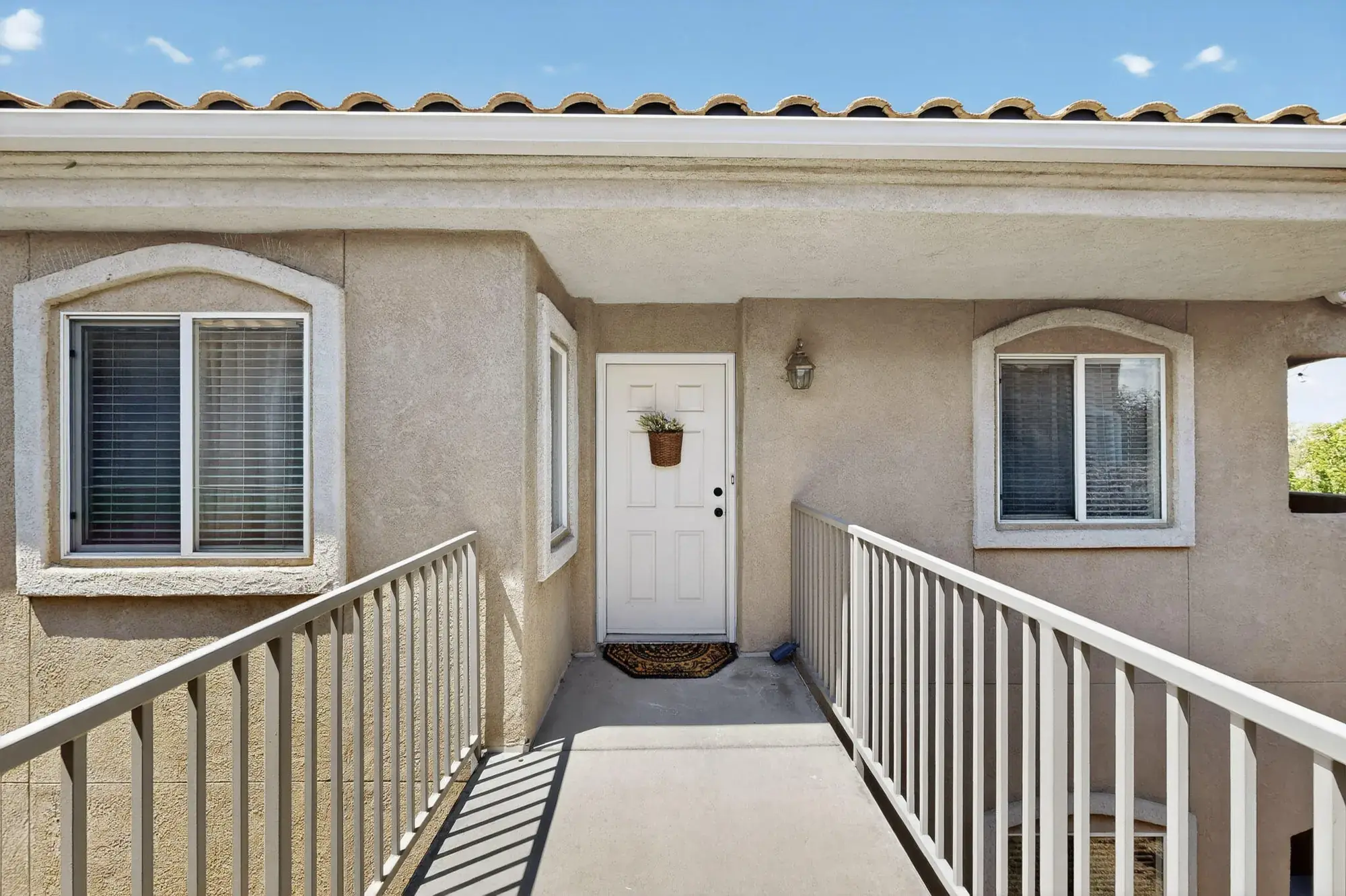 6800 VISTA DEL NORTE Road NE 324