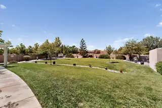 6800 VISTA DEL NORTE Road NE 324 Backyard
