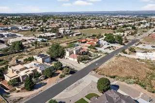 8400 SAN DIEGO Avenue NE 