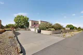 8400 SAN DIEGO Avenue NE 