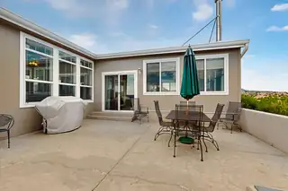 185 PRIVATE DRIVE 1725 Patio