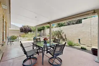 1605 CORTE CASTELLANA Patio