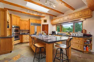11 KOONTZ Road Kitchen