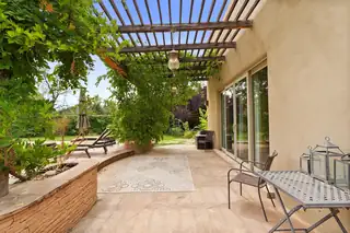 11 KOONTZ Road Patio