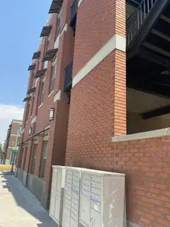 400 CENTRAL Avenue SE 302 Exterior Front