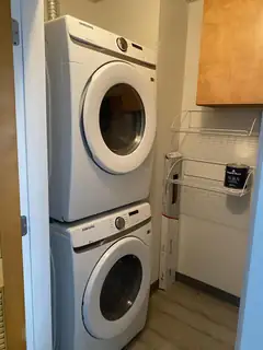 400 CENTRAL Avenue SE 302 