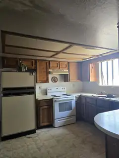 612 Highway 4 Kitchen