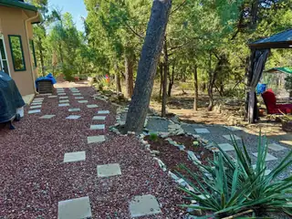 13 ERIC ALAN Lane Backyard