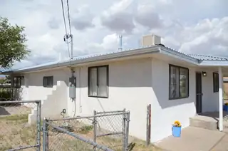 1014 W PICARD Avenue 