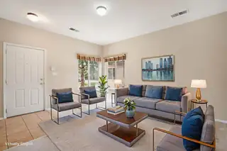 4015 Arapahoe Avenue NW Living Room