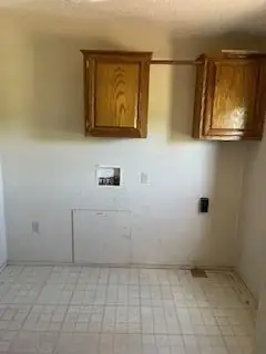 171 CAMINO DE LOS CHAVEZ Laundry Room