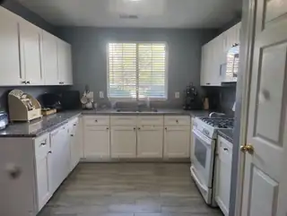 2771 Butch Cassidy Drive SW Kitchen