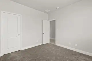 6712 ZACHARY Road NE 