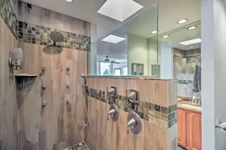 11125 Malaguena Lane NE 