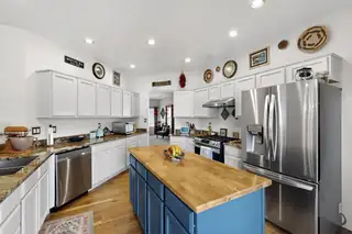 9223 CUMULUS Place NW Dining Room