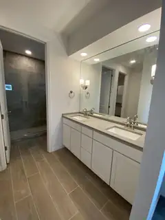 2012 Dekooning Avenue SE Living Room