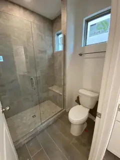 2012 Dekooning Avenue SE 