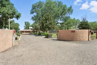 2707 Garner Road SW, Albuquerque 