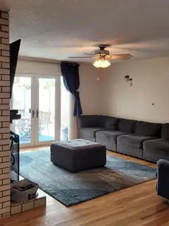 1612 CALIFORNIA Street NE Living Room