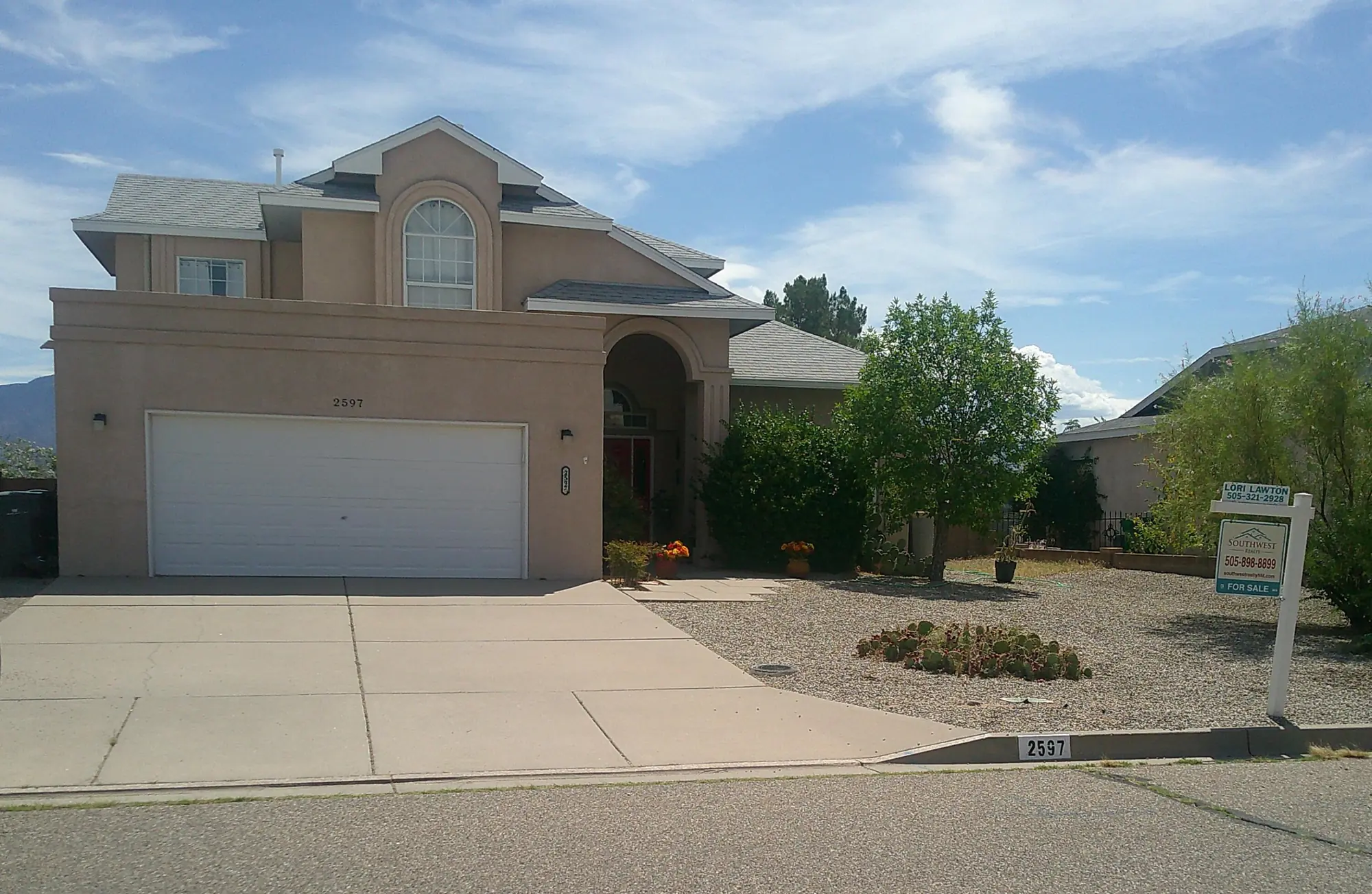 2597 SANDIA Loop NE