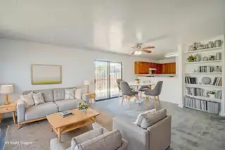 715 KINLEY Avenue NE Living Room