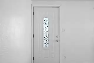 1347 YOUNG Avenue SW 