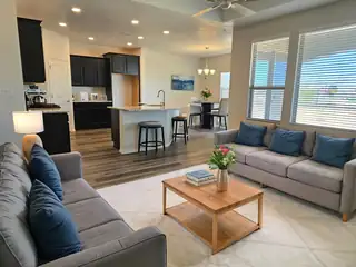 1592 VALLE DE COLORES Road NW Exterior Front