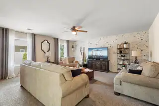 660 PRIMROSE Avenue SW Exterior Front