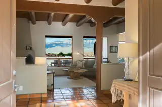 840 ALAMOS Road Living Room