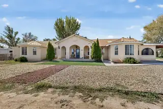 42 CRAWFORD Road, Belen 