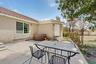 42 CRAWFORD Road Patio