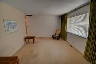 9020 LA BARRANCA Avenue NE Living Room