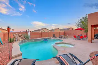 7109 FAIRBANKS Drive NE Pool
