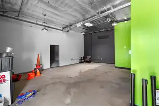 637 BROADWAY Boulevard SE B 