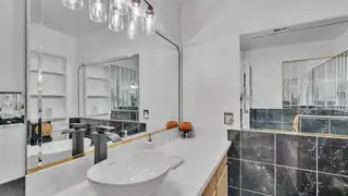 1512 LA TUNA Place SE Exterior Front