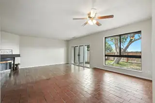 4413 ROXBURY Avenue NE Kitchen