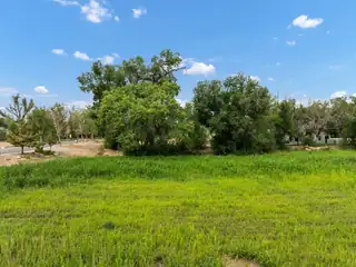 1001 COTTONWOOD Drive NW 