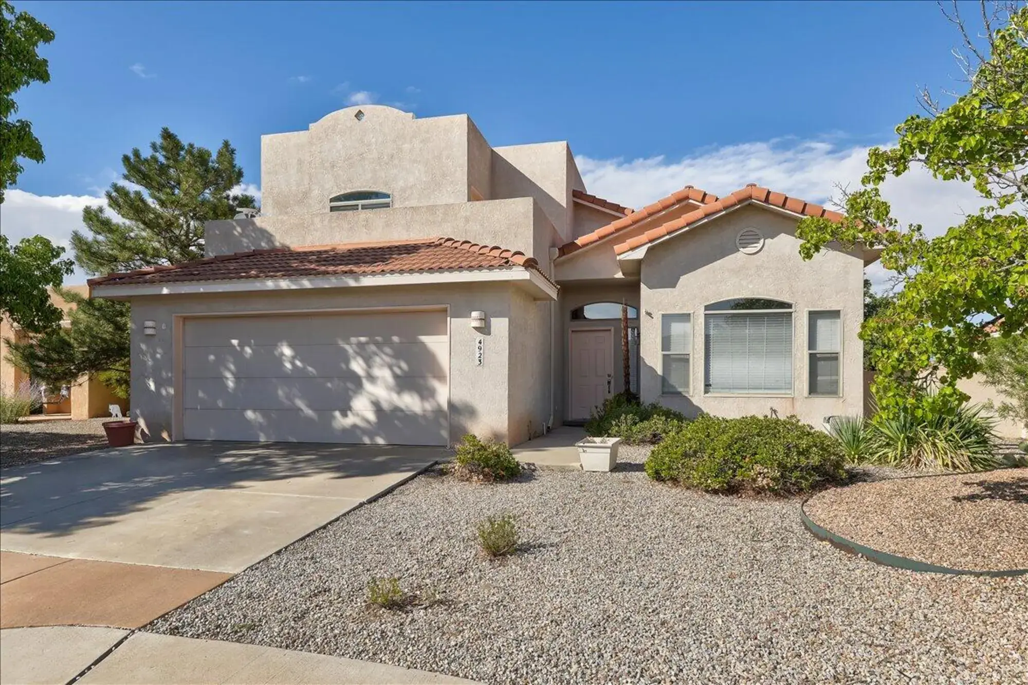 4923 ALTA MESA NW