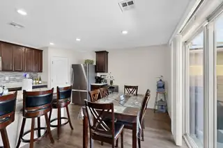 471 CHAFEY Drive SW Living Room