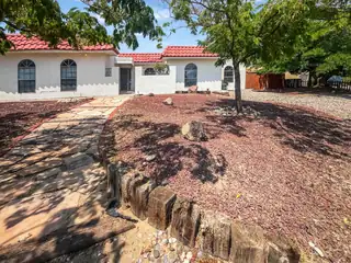 802 PINETREE Road SE, Rio Rancho 