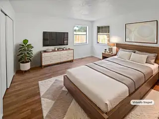 802 PINETREE Road SE Bedroom