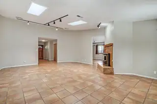 9516 SAN RAFAEL Avenue NE Kitchen