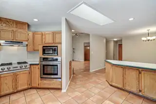 9516 SAN RAFAEL Avenue NE Kitchen