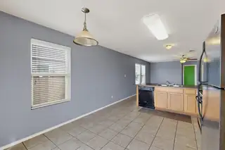 107 OAKWOOD Court SW Kitchen