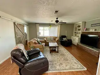 12401 MORROW Avenue NE 