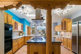 38 CALLE CHAMISA Kitchen