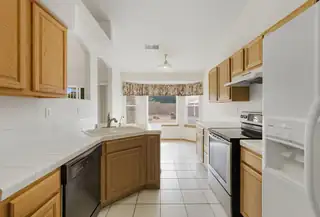 1666 LOS CERRITOS Road NW Kitchen