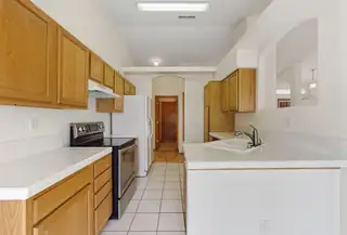 1666 LOS CERRITOS Road NW Kitchen