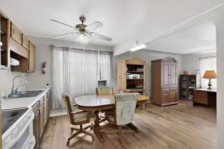 601 PALOMAS Drive SE Dining Room